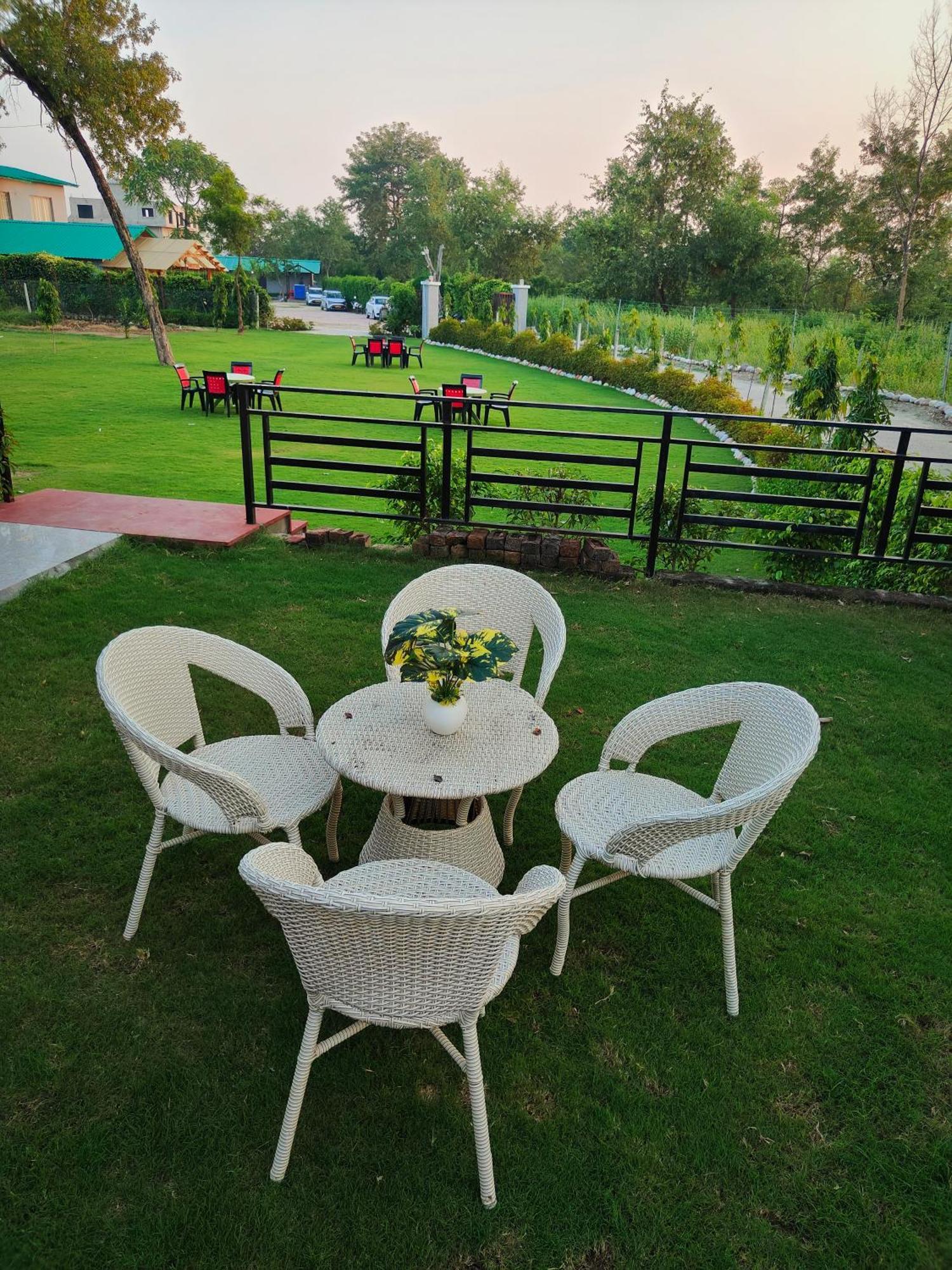 The Jungle Joy Resort & Spa Ramnagar  Bagian luar foto